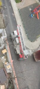 Çerkezköy asansörlü evden eve nakliyat aracı bina önünde